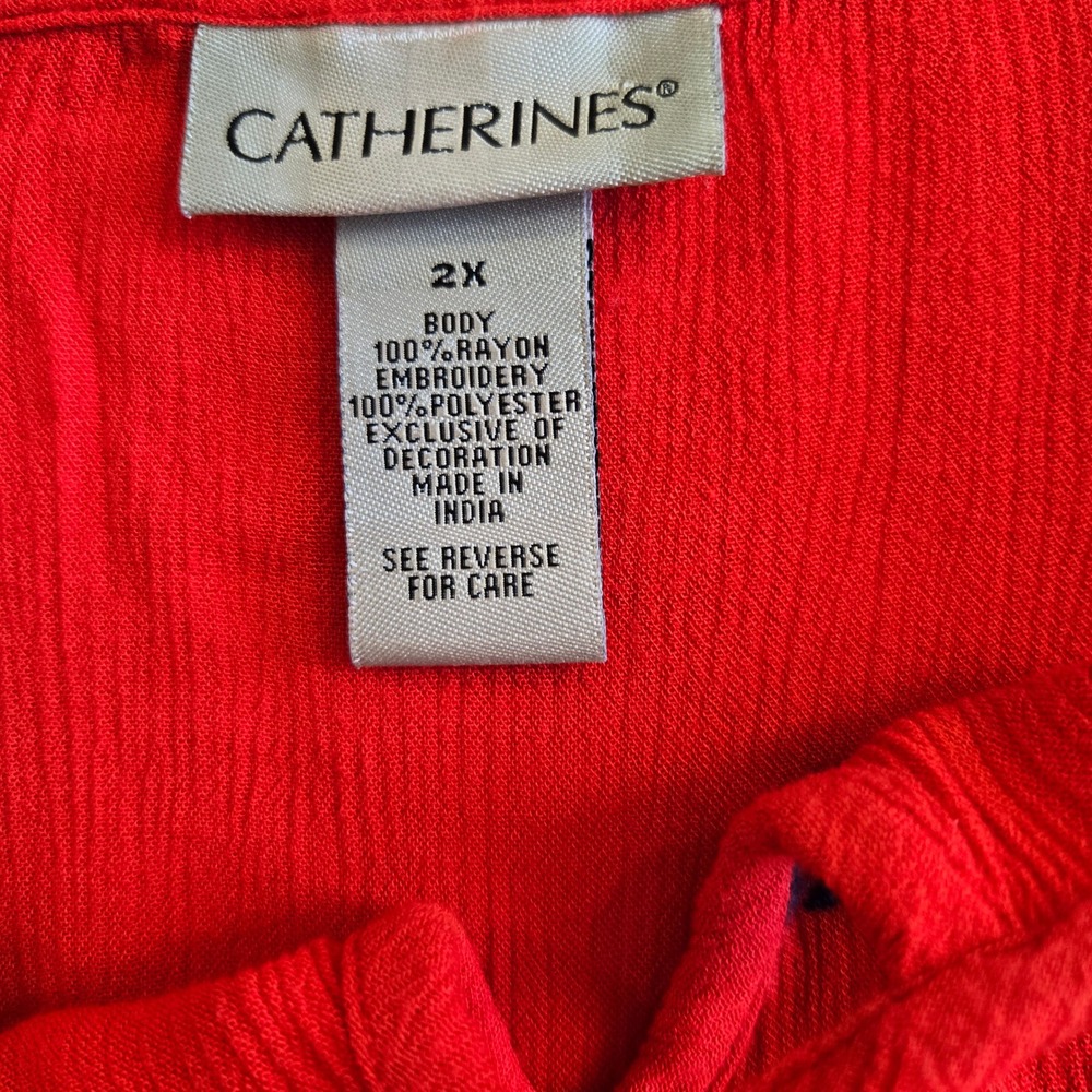 Catherines Womens 2X Red Embroidered Long Bell Sleeve Keyhole Rayon Tunic Top - Picture 4 of 6